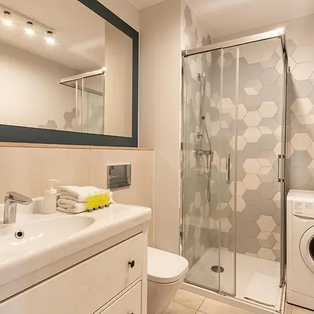 Waterlane Island Deluxe 1 By Grand